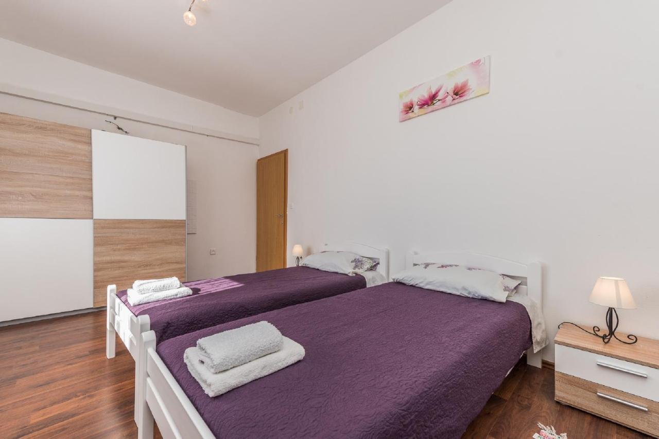 Holiday Home Tower With Private Pool, Sauna And Quads Smilcic Exterior foto