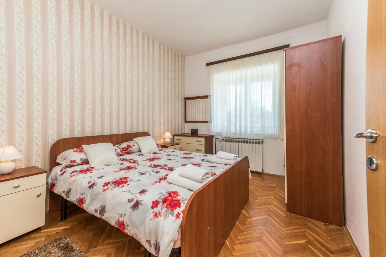 Holiday Home Tower With Private Pool, Sauna And Quads Smilcic Exterior foto